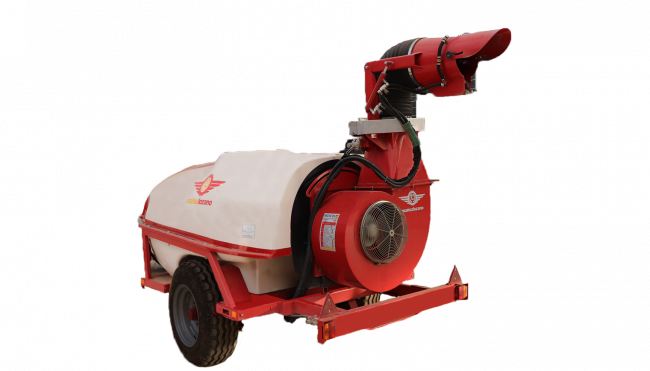 Trailed sprayer with single cannon, Navarone series, by Mañez y Lozano