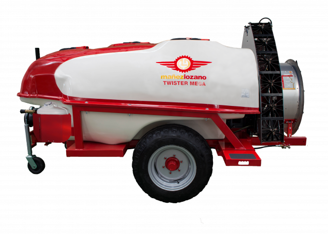 Mega Twister S6 trailed sprayer by Mañez y Lozano