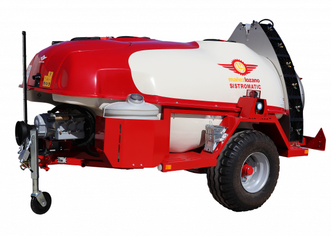 Super Twister S6 trailed sprayer by Mañez y Lozano