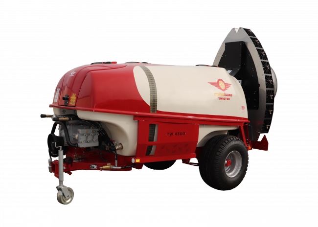 Mega Twister S8 trailed sprayer by Mañez y Lozano