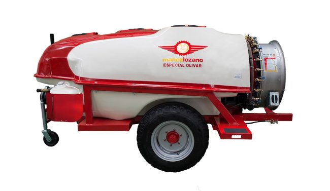 Mega Dinamic trailed sprayer by Mañez y Lozano