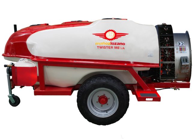 Mega Twister Moon trailed sprayer by Mañez y Lozano