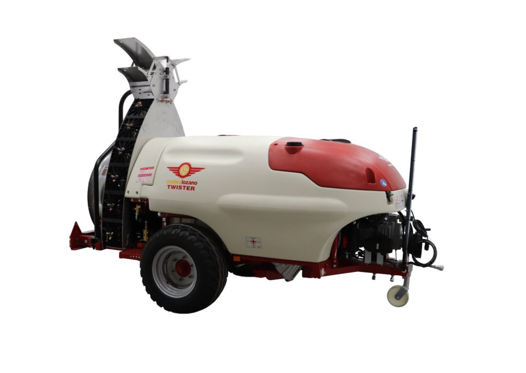 Narrow Twister S6 sprayer seen from behind and from the side